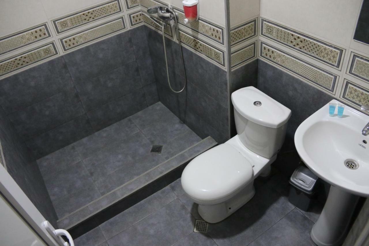 Hotel Venus Tbilisi Esterno foto